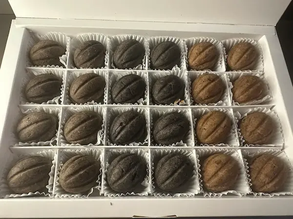 Шоколадный